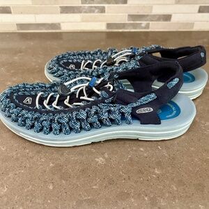 Keen Uneek Blue & Black Bungee Cord Trail Water Sandals Shoes Mens 10.5